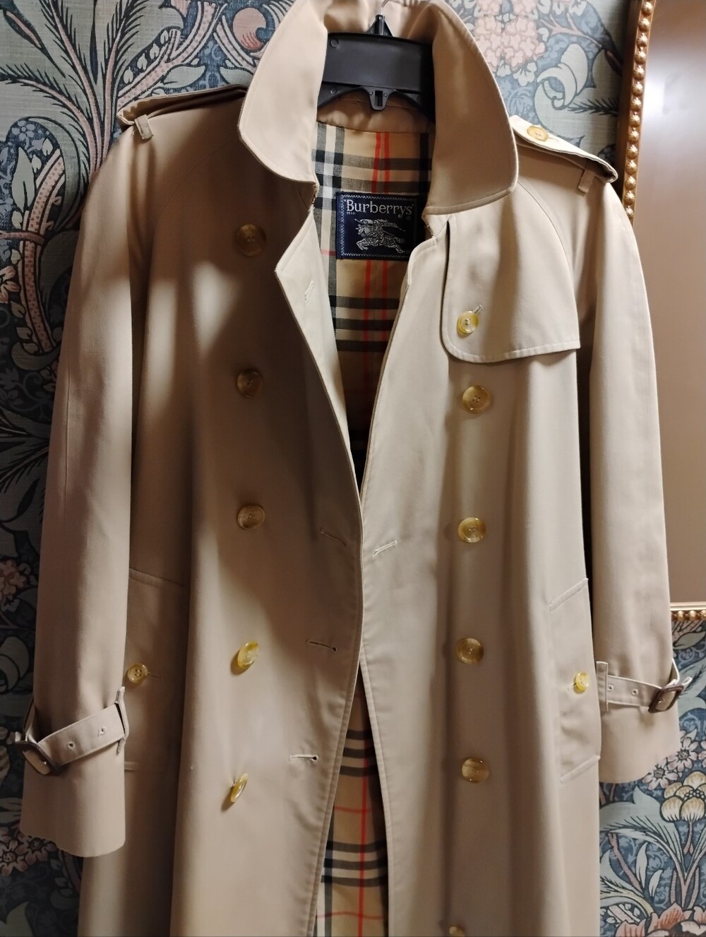Vintage Burberry  Double-Breasted Trench Coat with Signature Check Lining - Picture 3 of 11